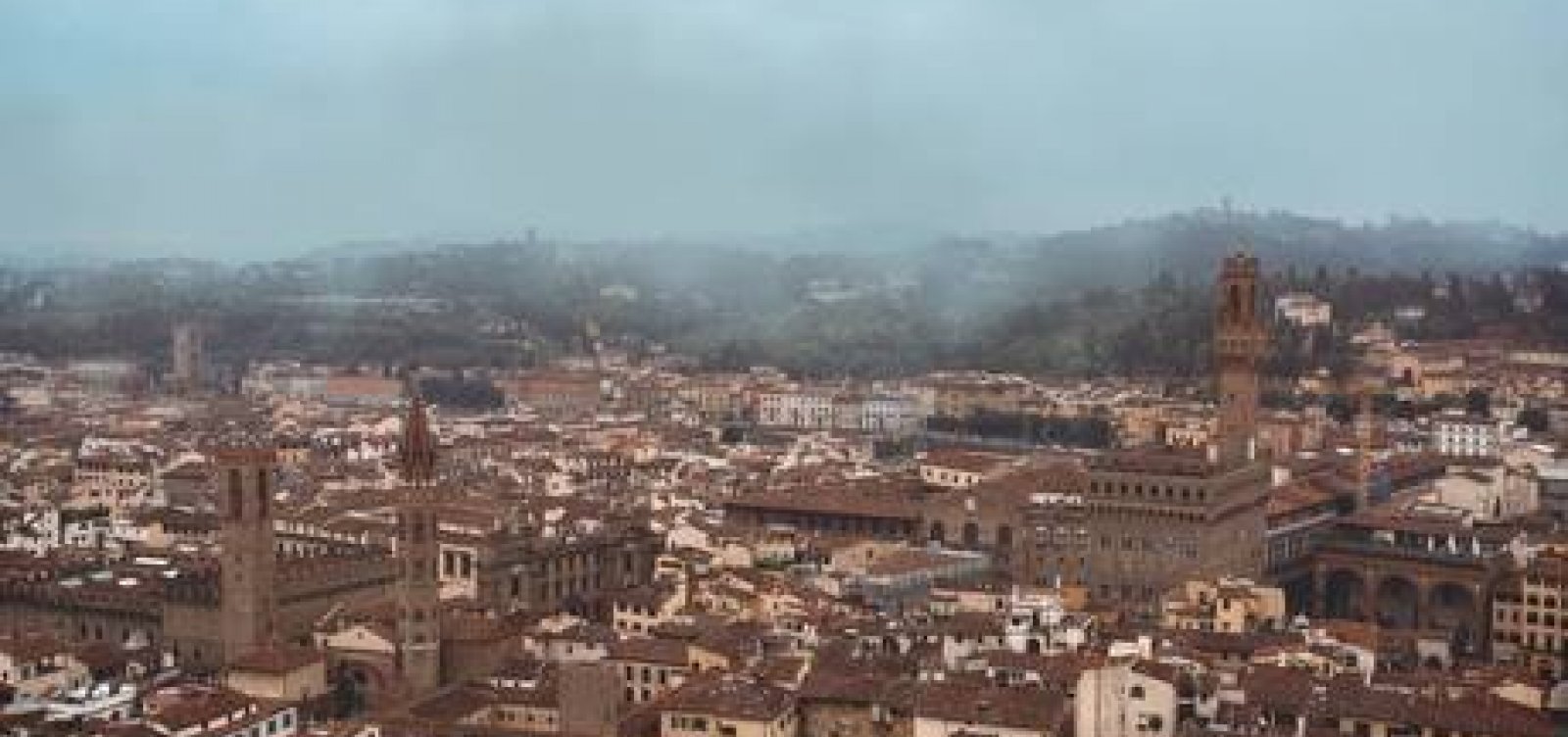 [Terremoto de magnitude 4,8 atinge Florença, na Itália]