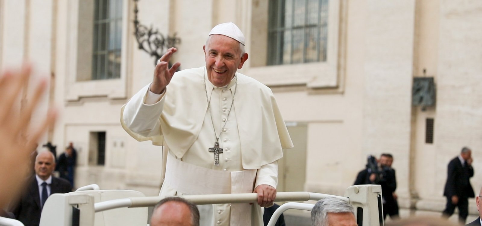 [Papa Francisco elimina 'sigilo pontifício' de investigações de abuso sexual ]