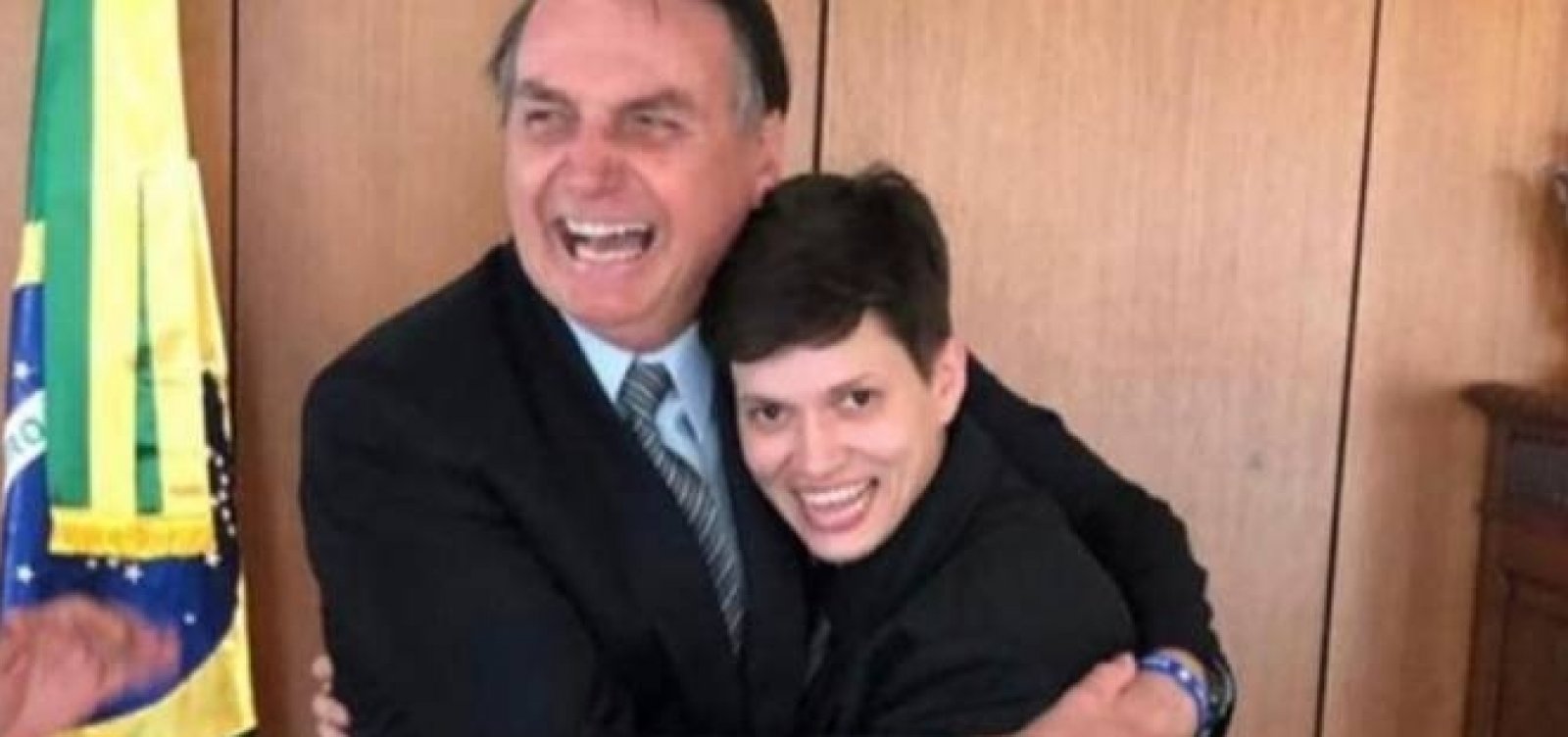 [Youtuber apoiadora de Bolsonaro é vítima de ataque homofóbico no Rio]