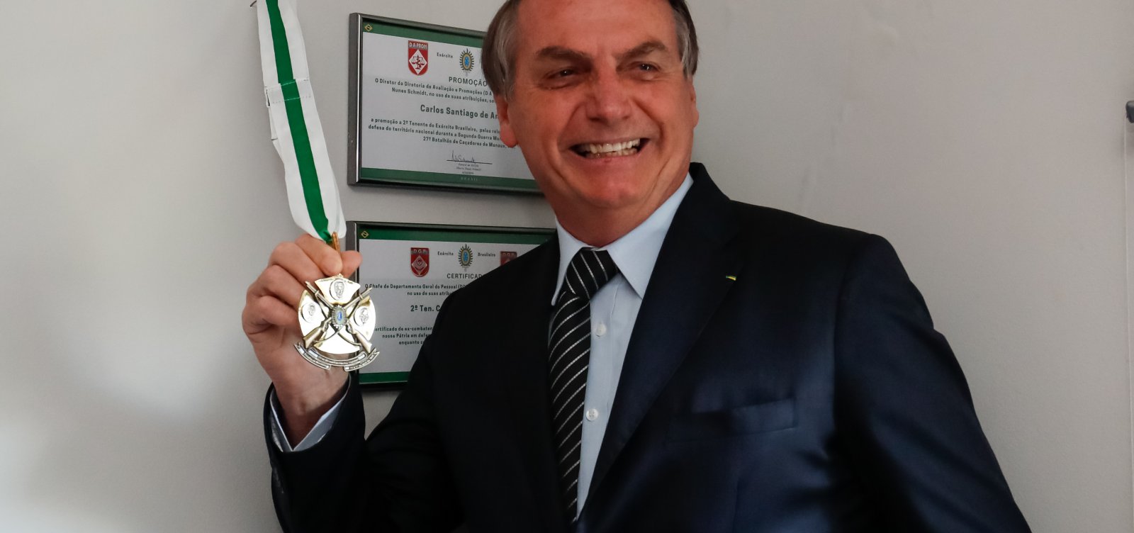 [Ala ligada a Bolsonaro dentro do PSL pede ao TSE desfiliação sem perda de mandato]