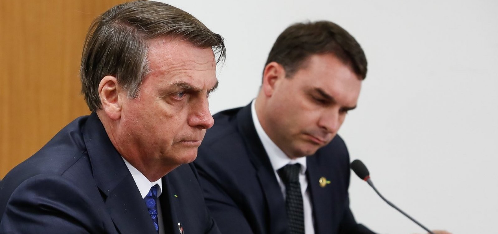 [Após operação do MP do Rio, Flávio se reúne com Bolsonaro em Brasília]