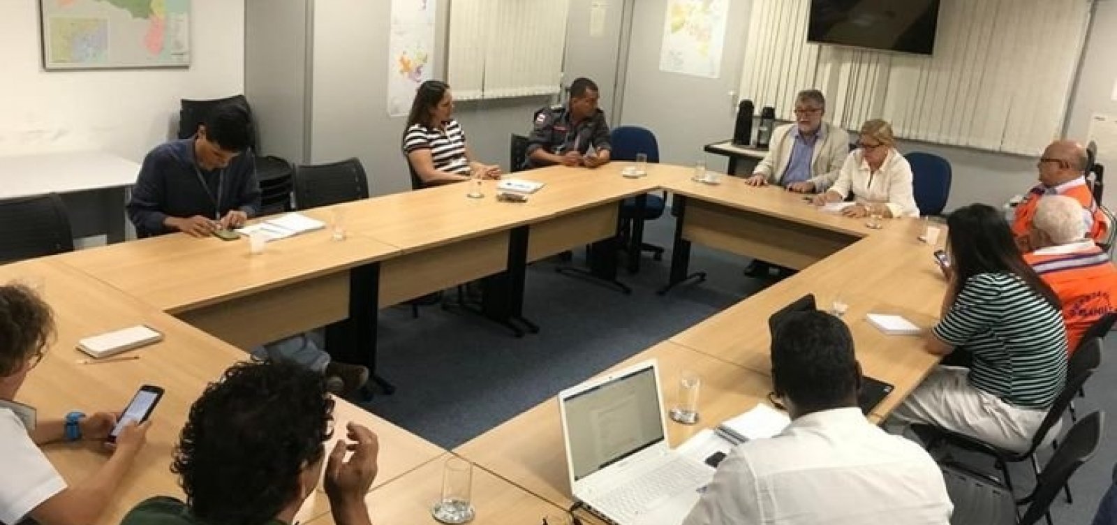 [Grupo encerra situação de emergência no litoral baiano por manchas de óleo]