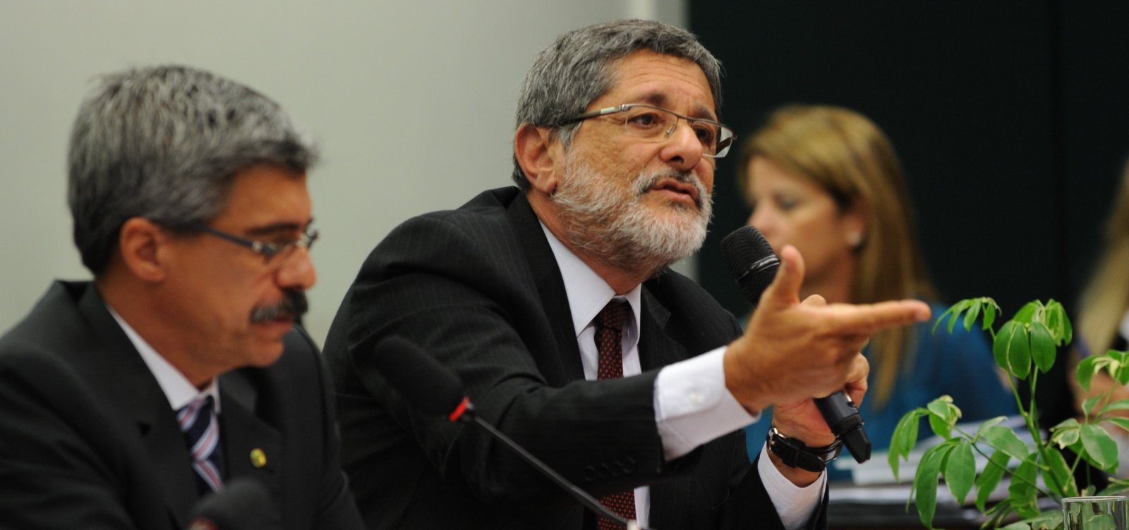 [PT diz que cassação da aposentadoria de Gabrielli foi 'persecutória' e 'sem embasamento legal']