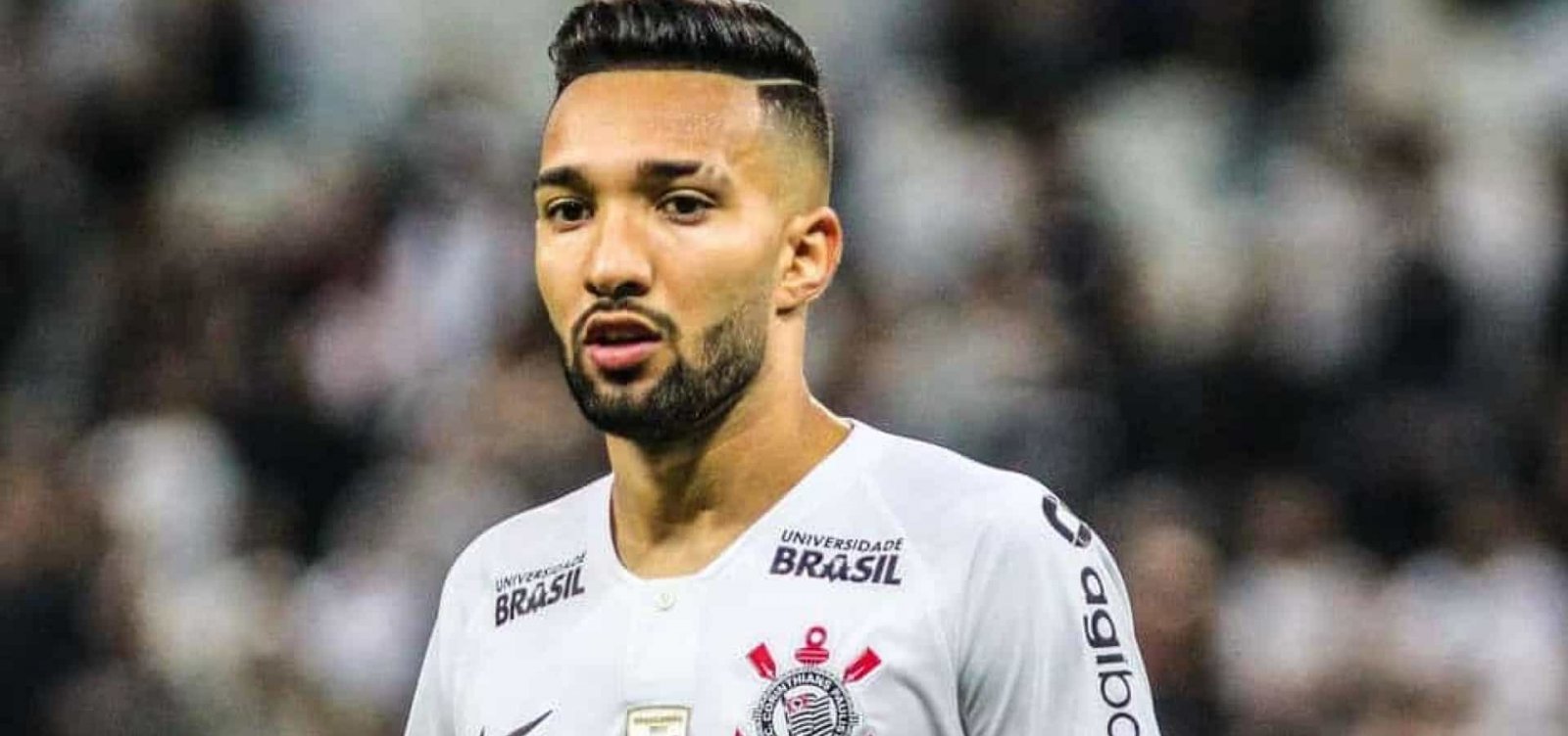 [Bahia negocia compra de atacante do Corinthians]
