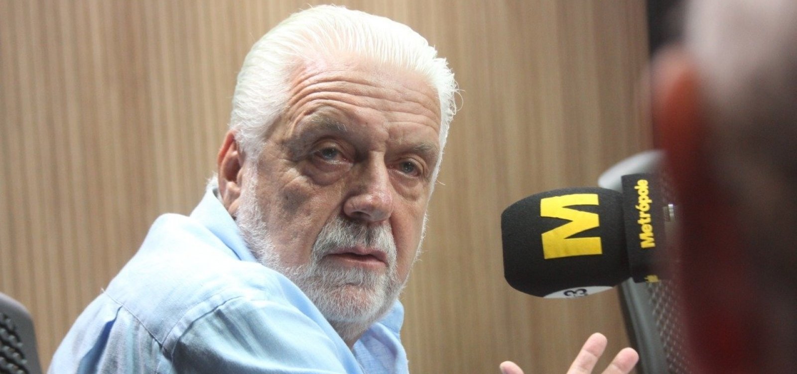 [PT quer emplacar Jaques Wagner como líder no Senado]