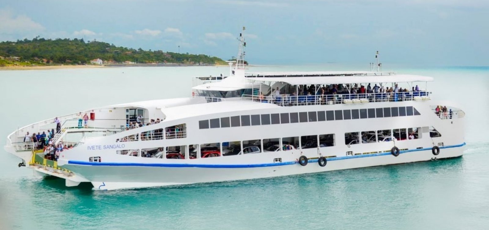 [Ferry registra três horas de espera para veículos em Bom Despacho]