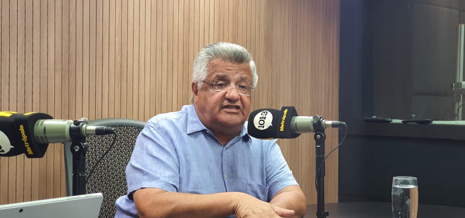 ['Prefeito é péssimo prestador de serviços', dispara Bacelar contra ACM Neto]