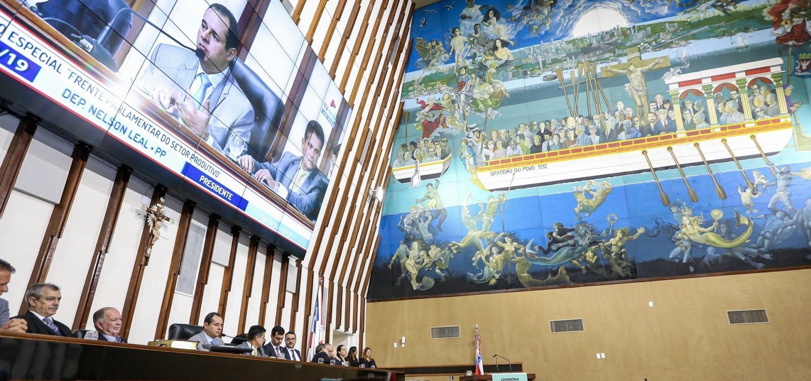 [Rui envia à Alba projeto que ajusta salários dos professores ao piso nacional]
