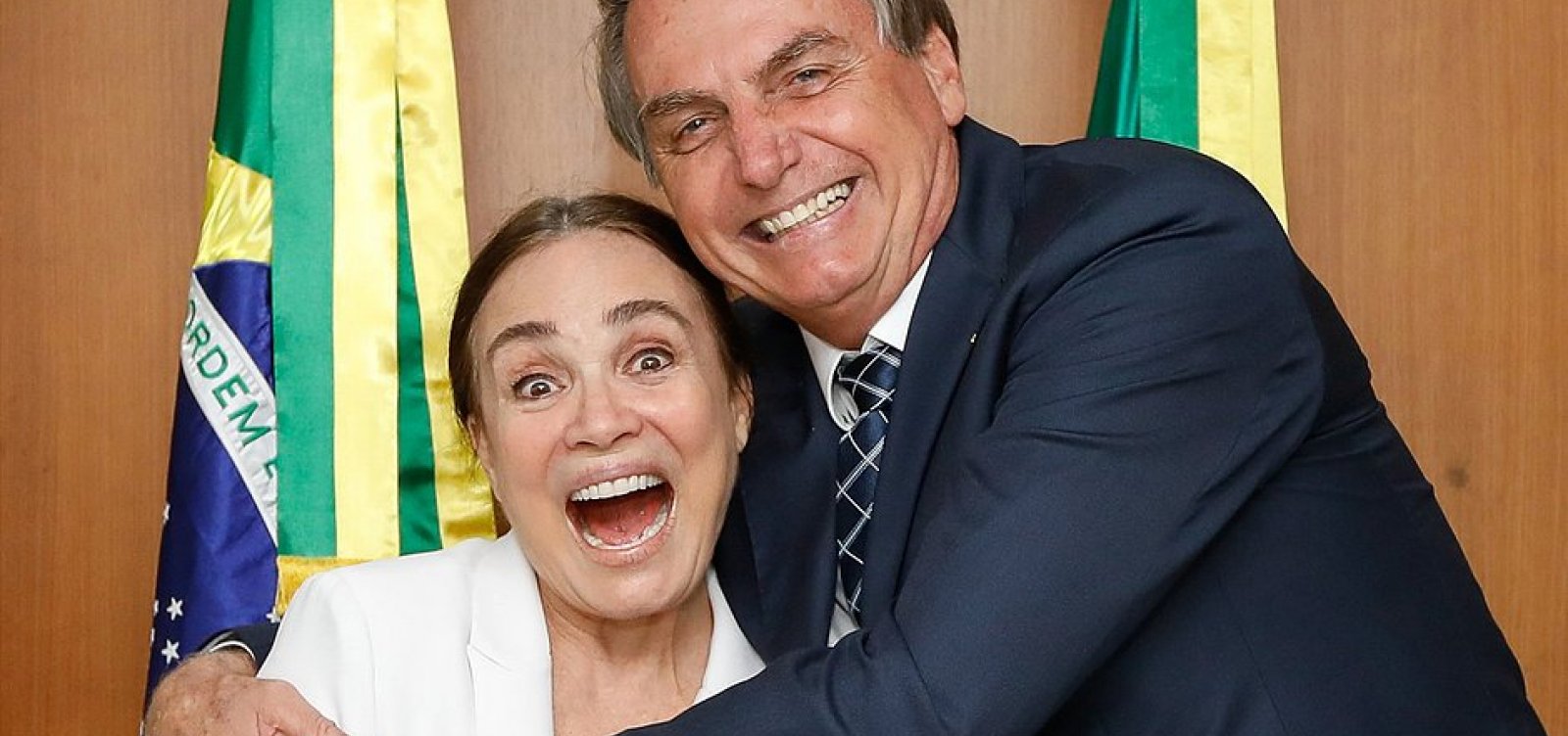 ['Quarta ou quinta', diz Bolsonaro sobre 'casamento' com Regina Duarte]