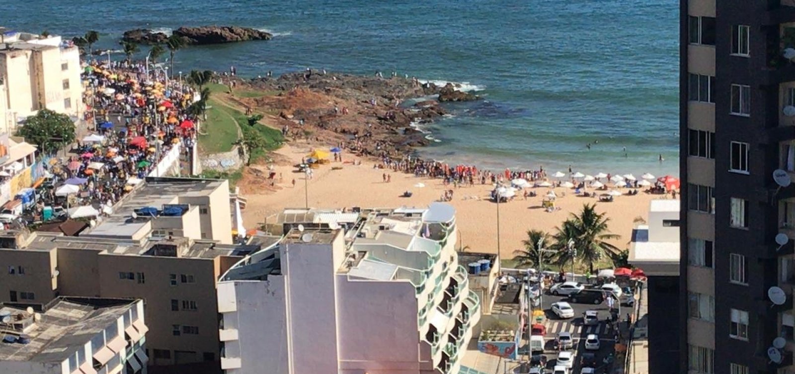 [Quatro pessoas são baleadas durante Festa de Iemanjá no Rio Vermelho]