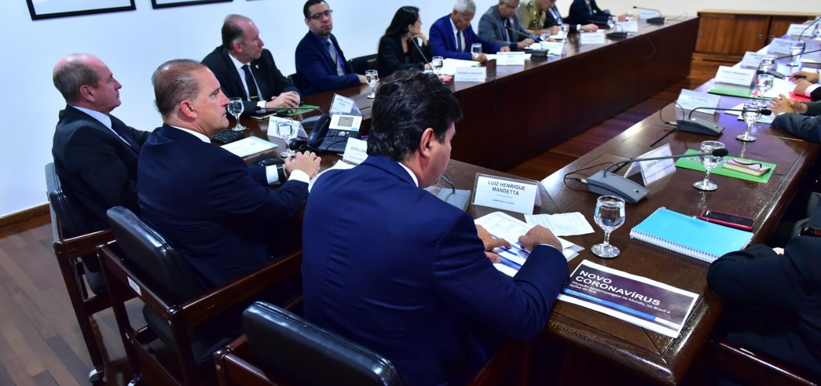 [Coronavírus: brasileiros vindos da China deverão ficar de quarentena em Anápolis, Florianópolis ou Nordeste]