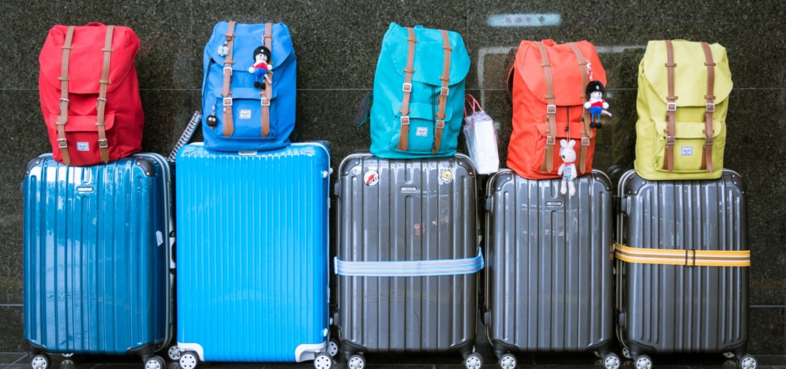 [Companhias aéreas começam a cobrar para embarque de bagagem de mão]