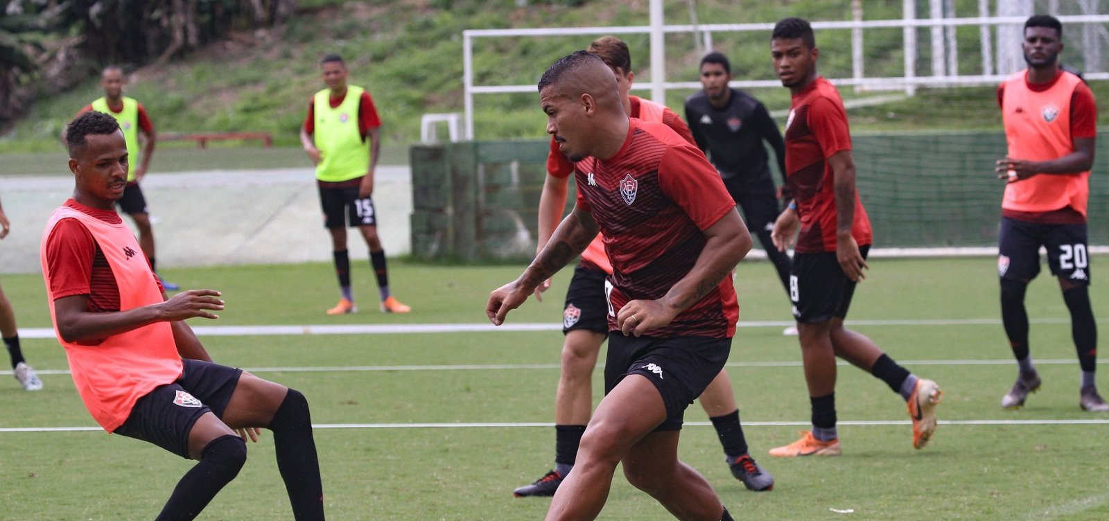 [Vitória estreia nesta terça na Copa do Brasil; confira relacionados]