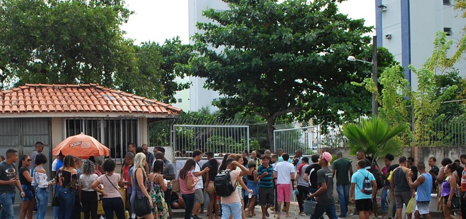 [Após determinação judicial, concurso da PM e Bombeiros é suspenso]