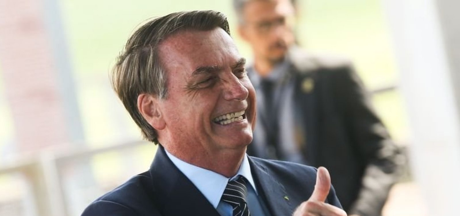 [Governo só fará concursos públicos essenciais, diz Bolsonaro]