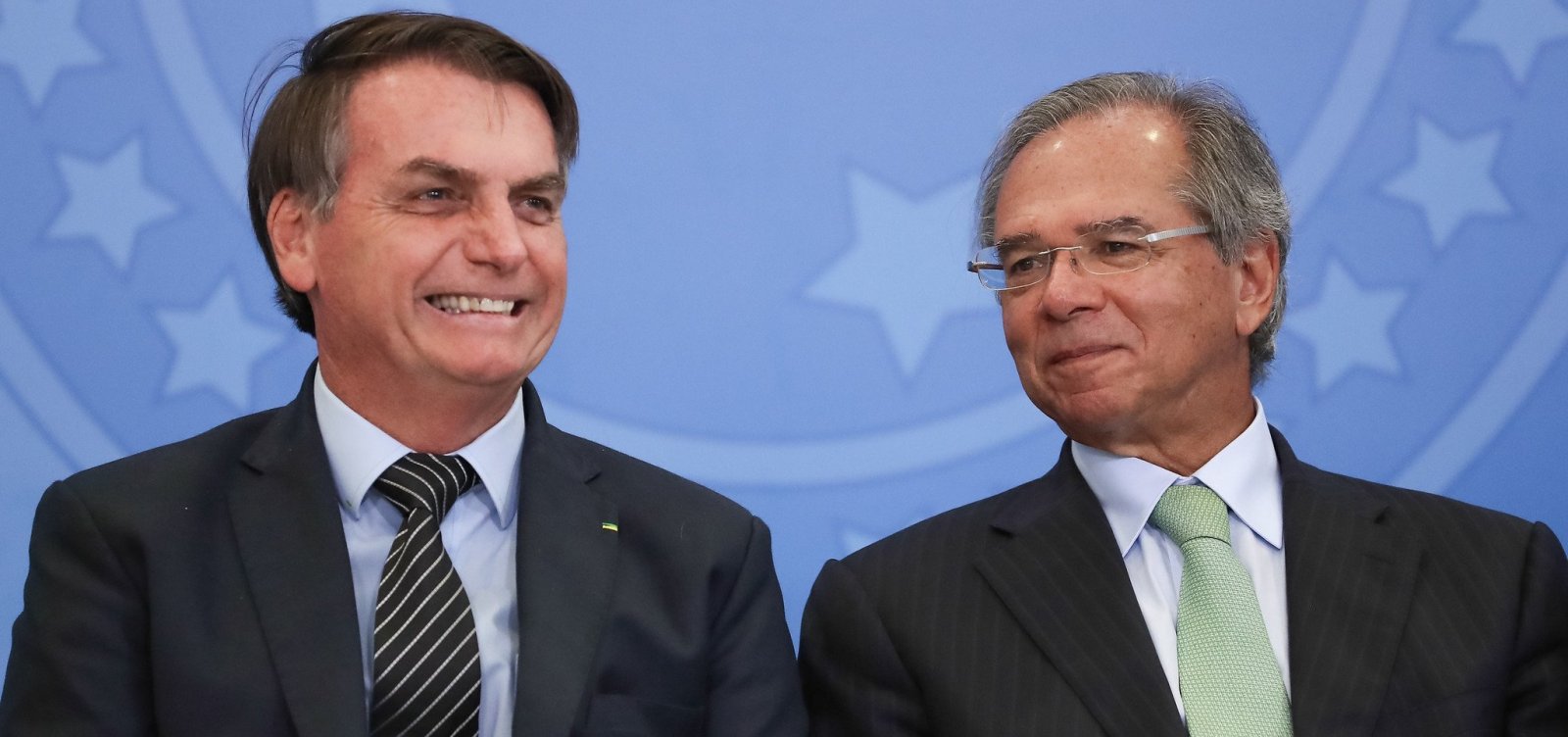 [Bolsonaro dá ultimato a Paulo Guedes e quer crescimento mínimo de 2%]