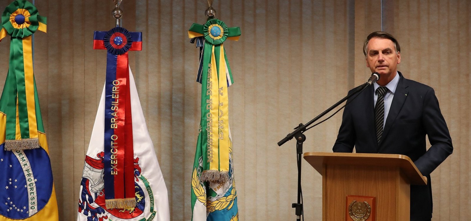 [Bolsonaro manda vídeo convocando para ato anti-Congresso]