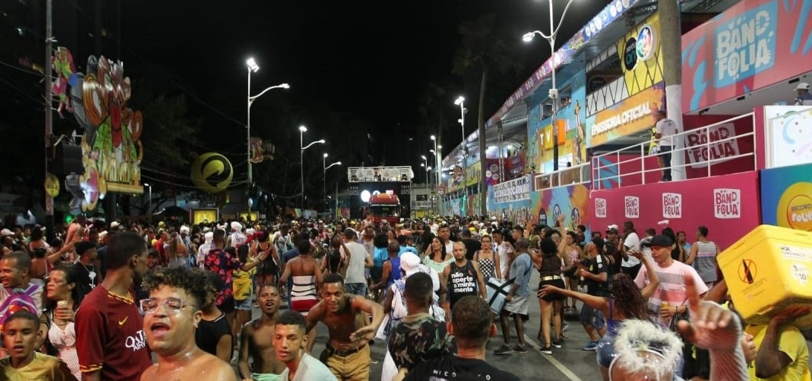 [Forçou a Barra: superlotação do Circuito Dodô ameaça carnaval no Campo Grande]