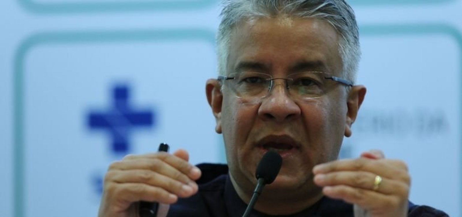 [Governo se irrita com a OMS e diz que já há transmissão de coronavírus no Brasil]