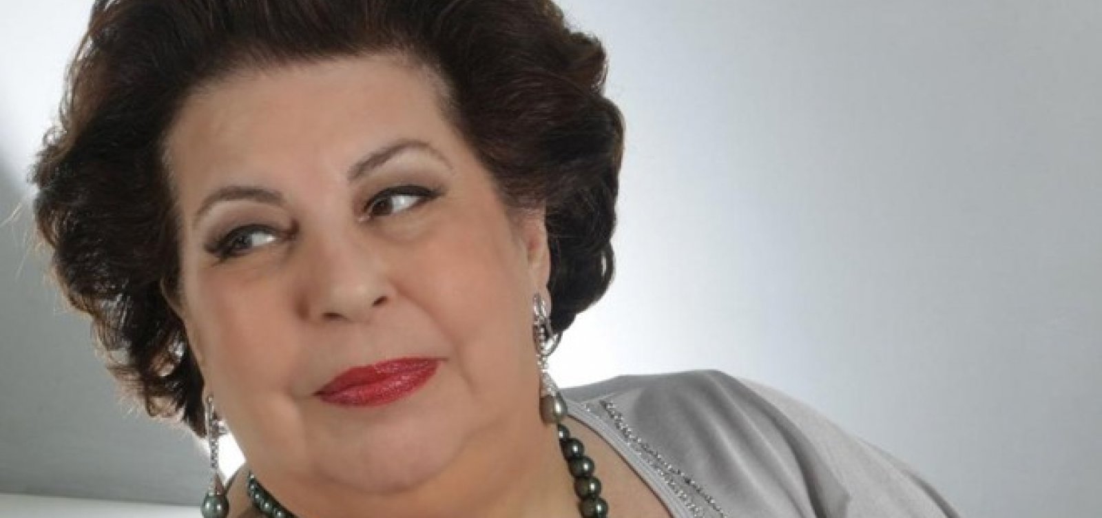 [Nana Caymmi surge como possível nome na equipe de Regina Duarte]