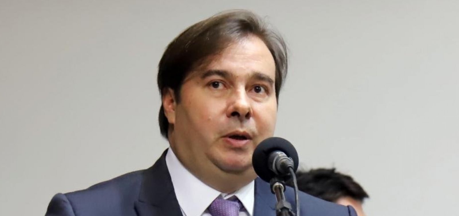 [Governo afasta investidor e viraliza ódio, afirma Maia]