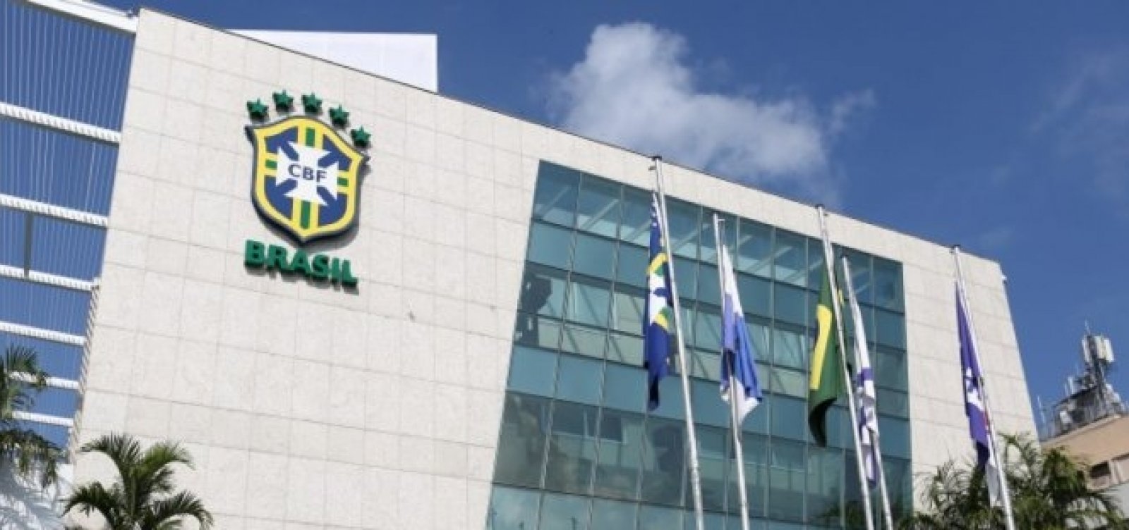 [CBF suspende competições de âmbito nacional por tempo indeterminado]