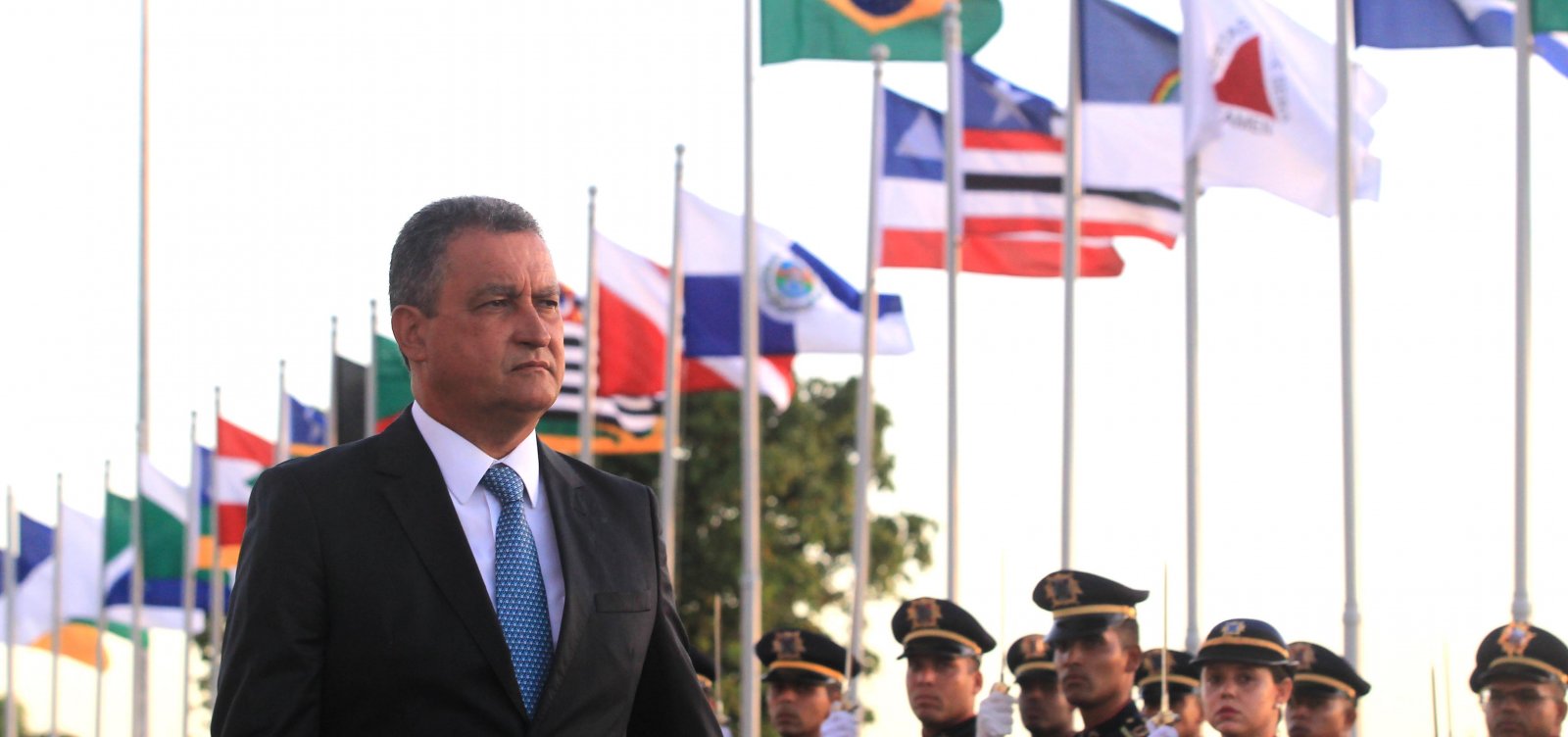 [Rui recua e determina suspensão das aulas por 30 dias e impede eventos com mais de 50 pessoas]