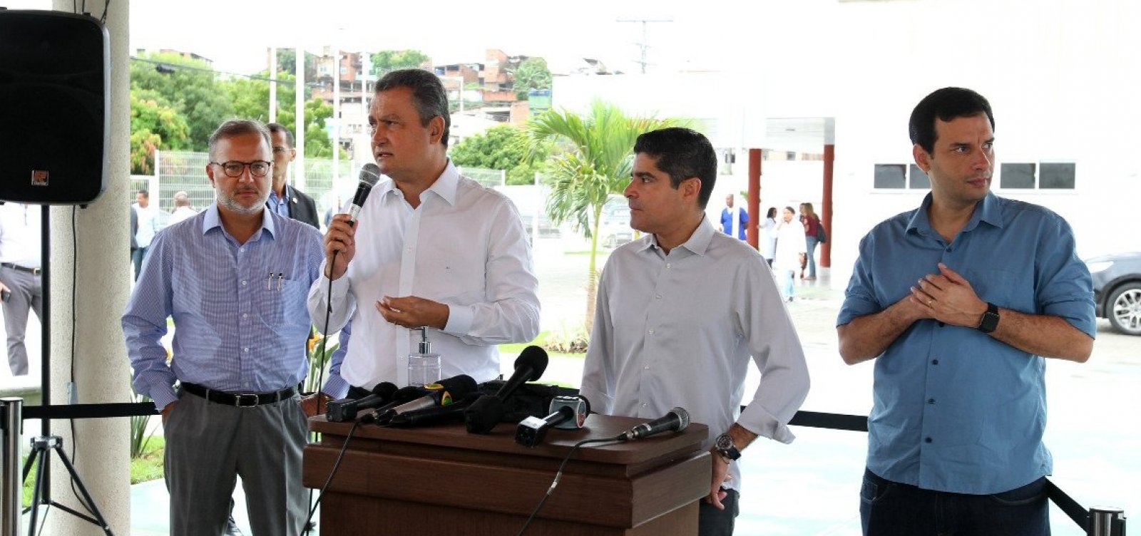 [Governador afirma que Bahia não tem casos graves de coronavírus na rede pública]