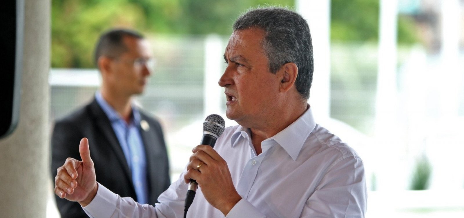 [Rui anuncia espaço para isolar pacientes carentes diagnosticados com coronavírus]