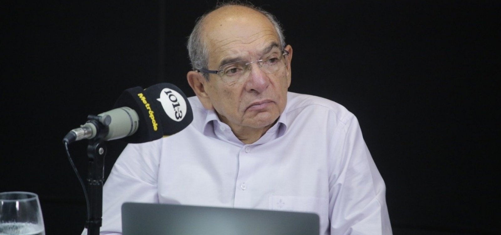 [Postura de Bolsonaro em meio à pandemia causa 'vergonha', diz MK; ouça]