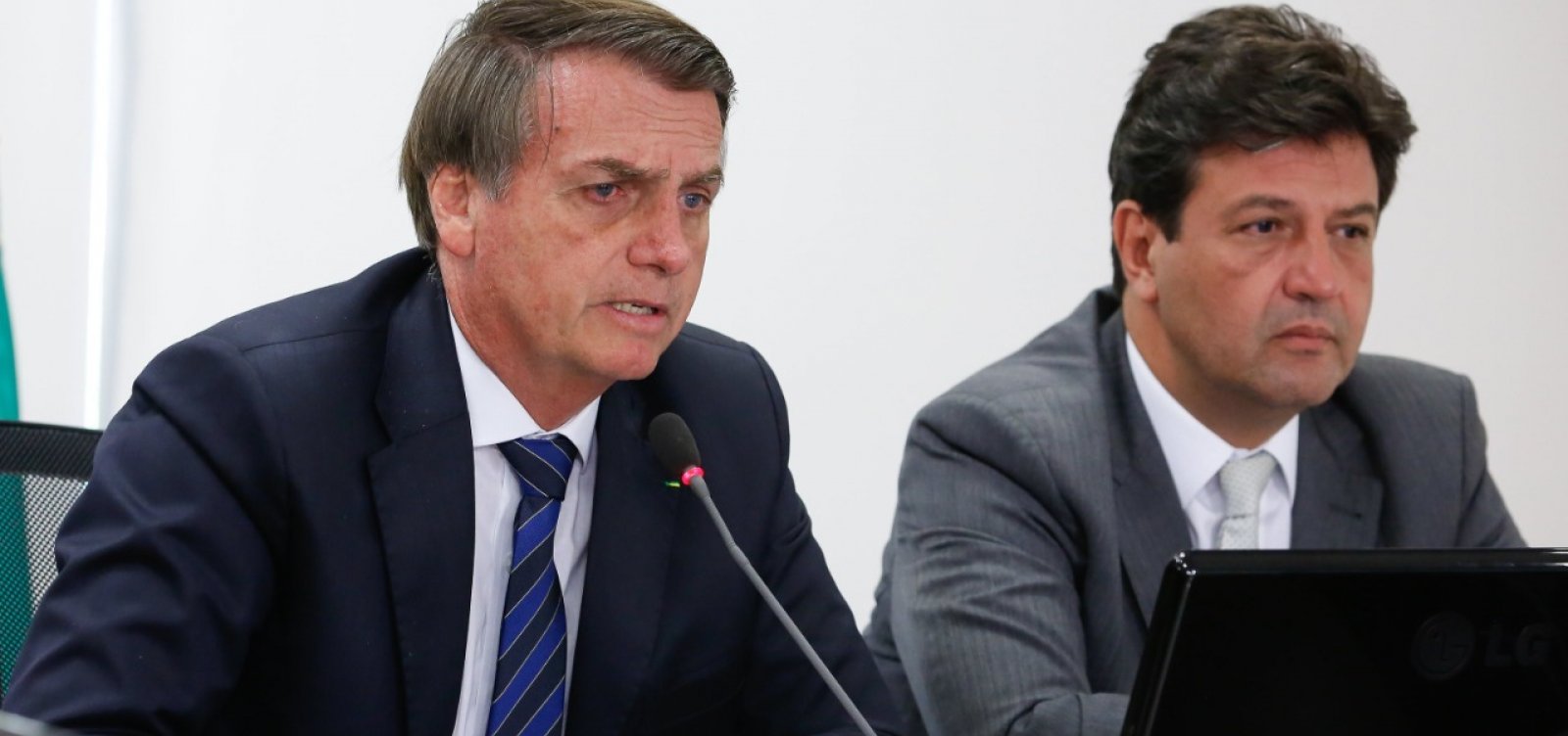 [Jair Bolsonaro decide demitir ministro Mandetta, diz jornal]