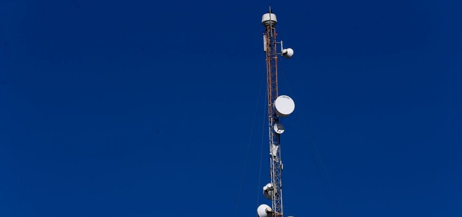 [Tribunal derruba liminar que proíbe corte de serviços essenciais por inadimplência]