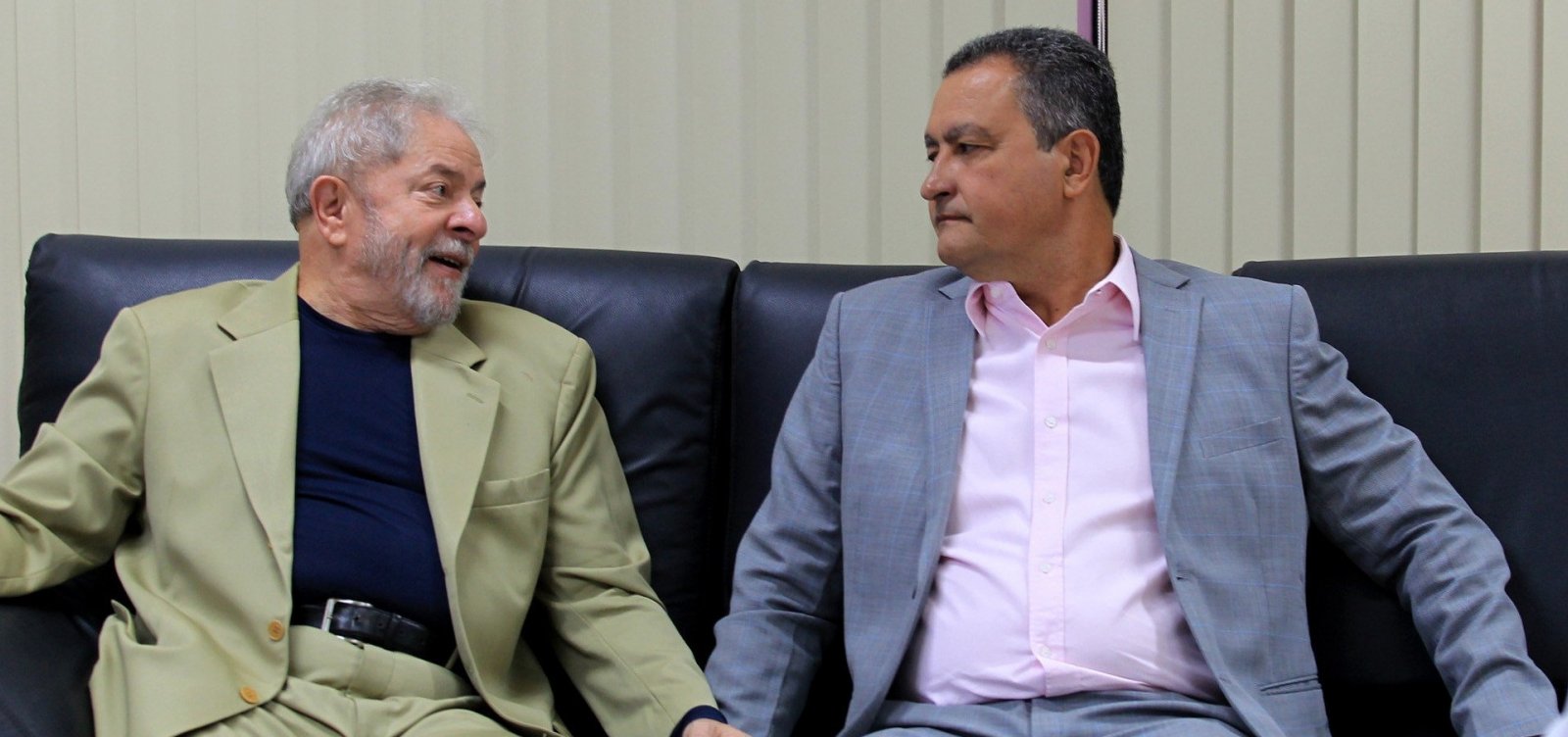 [Lula diz que Mandetta acabou com 'Mais Médicos' e elogia Consórcio do NE liderado por Rui]