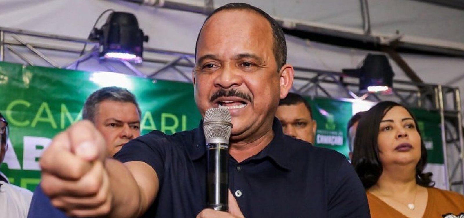 [Cama&ccedil;ari: Ap&oacute;s casos de Covid-19 na fam&iacute;lia, Elinaldo entra em isolamento]