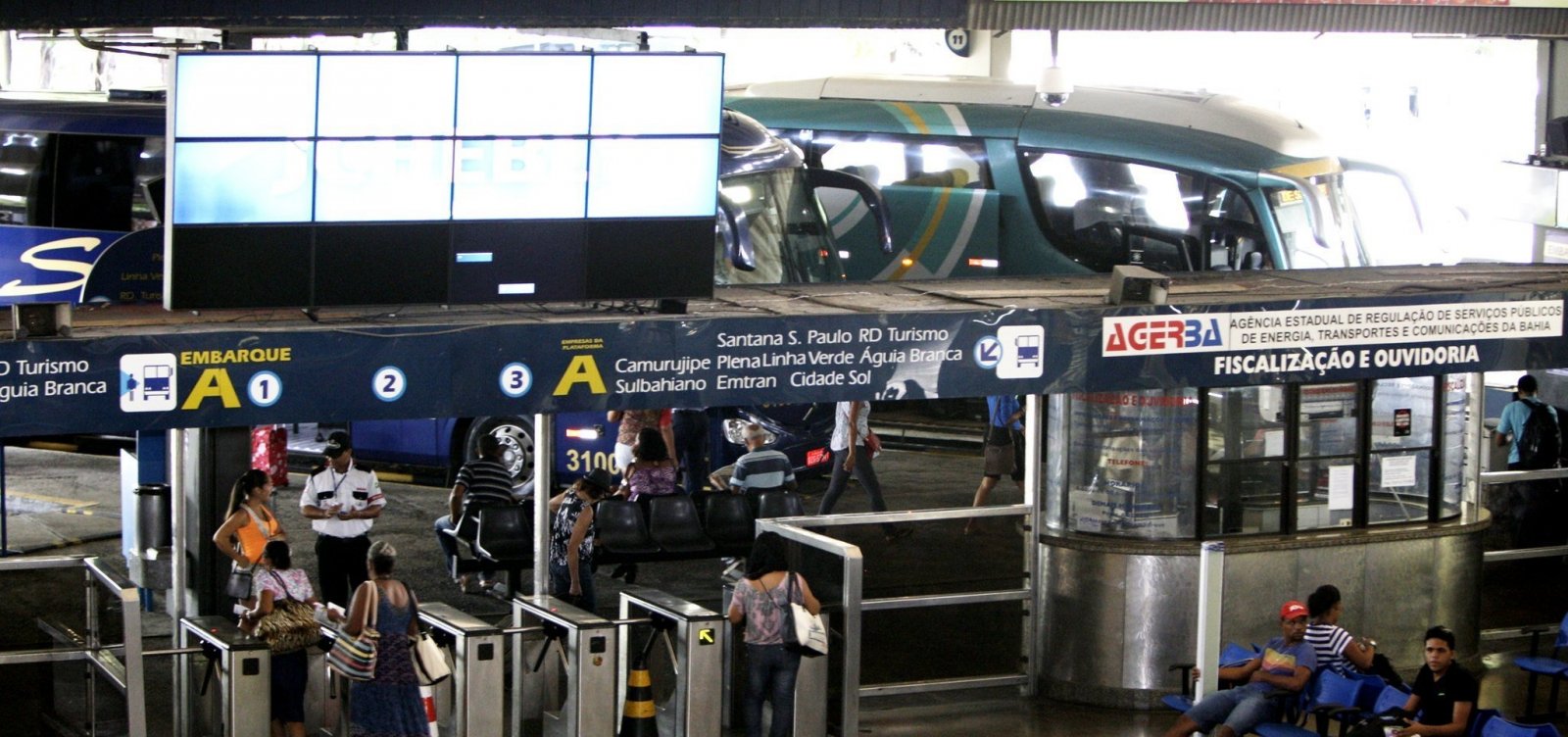 [Transporte é suspenso em mais cinco cidades baianas e retomado em oito; veja quais]
