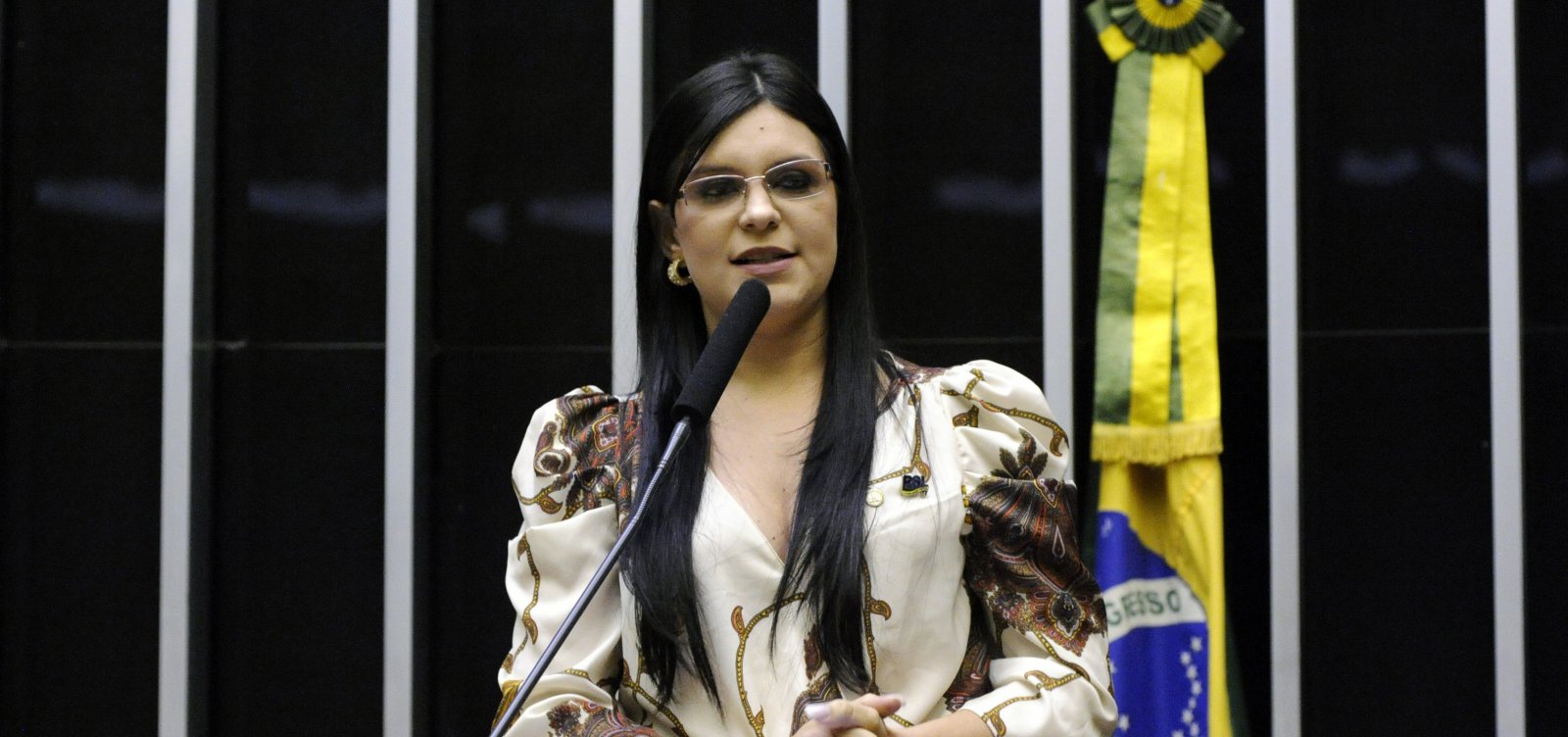 ['Há meses venho falando que se tornou uma farsa', diz Dayane Pimentel sobre Bolsonaro]