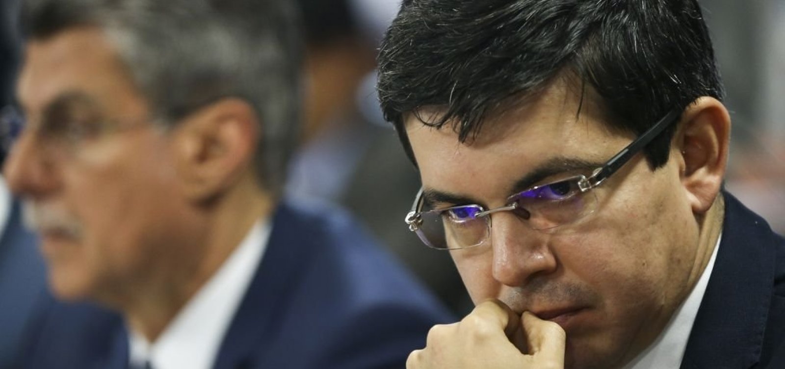[Senador pede que a PF faça busca e apreensão no celular de deputada Carla Zambelli]