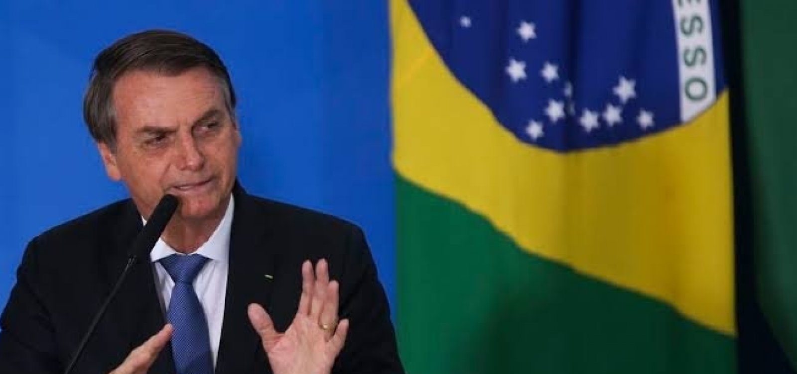 [Bolsonaro critica lockdown e compara Maranhão à Venezuela]