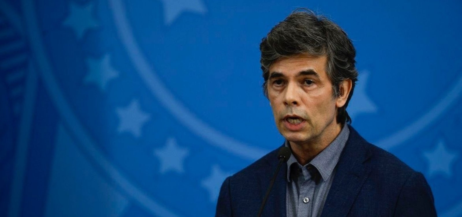 [Ministro da Saúde pede demissão do governo Bolsonaro]