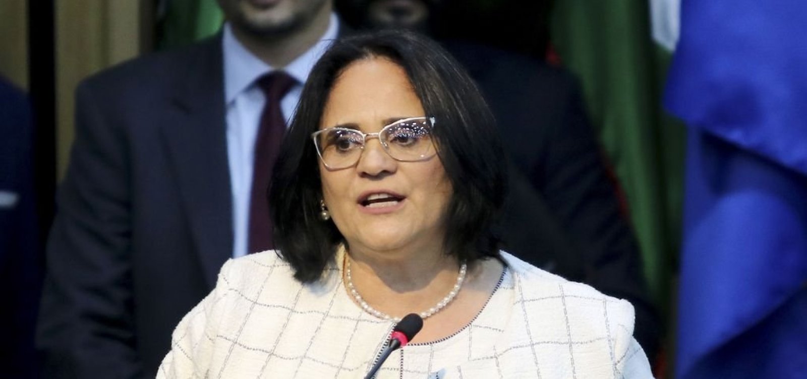 [Vamos pedir a prisão de governadores e prefeitos, diz Damares em reunião gravada]