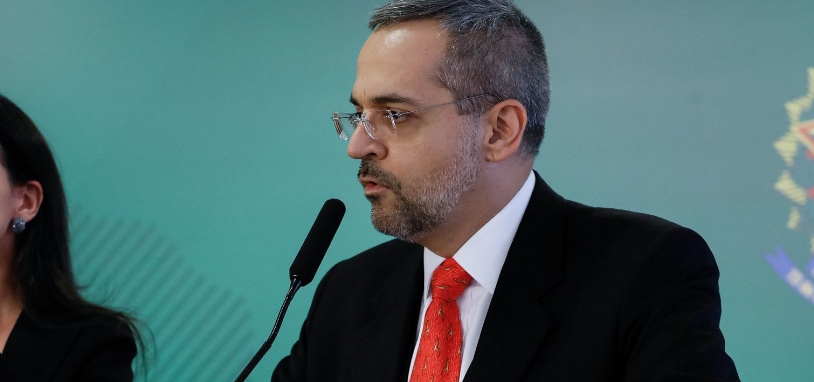 [Comissão de Ética da Presidência intima Weintraub a explicar fala sobre ministros do STF]