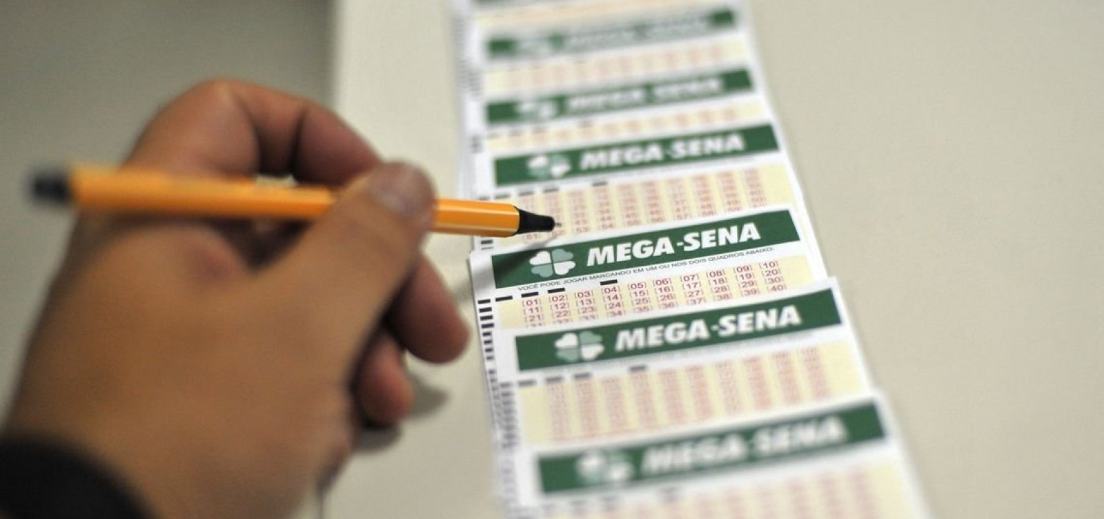 [Mega-Sena acumula e próximo concurso vai sortear R$ 26 milhões]