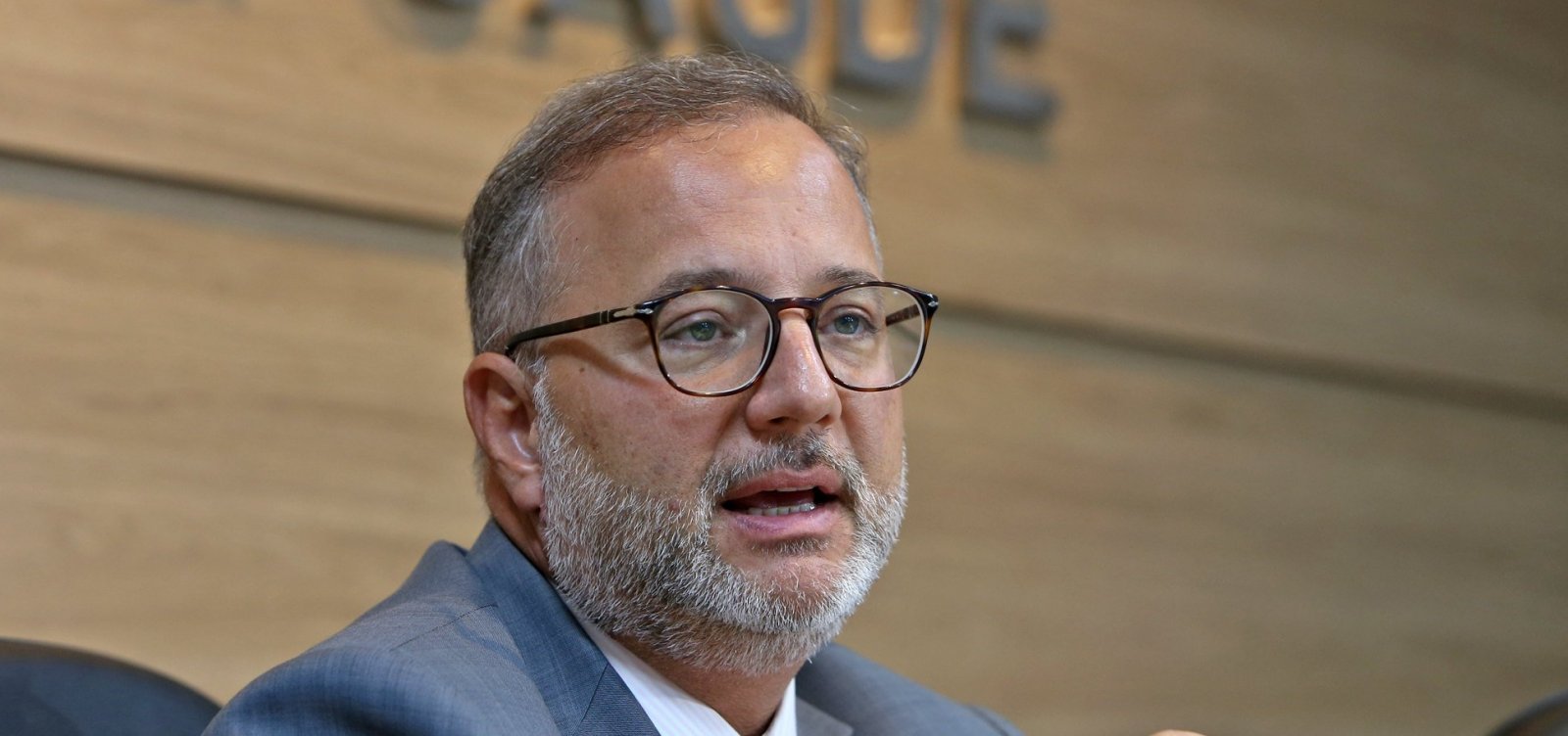 [Vilas-Boas critica reabertura do comércio em Feira de Santana]