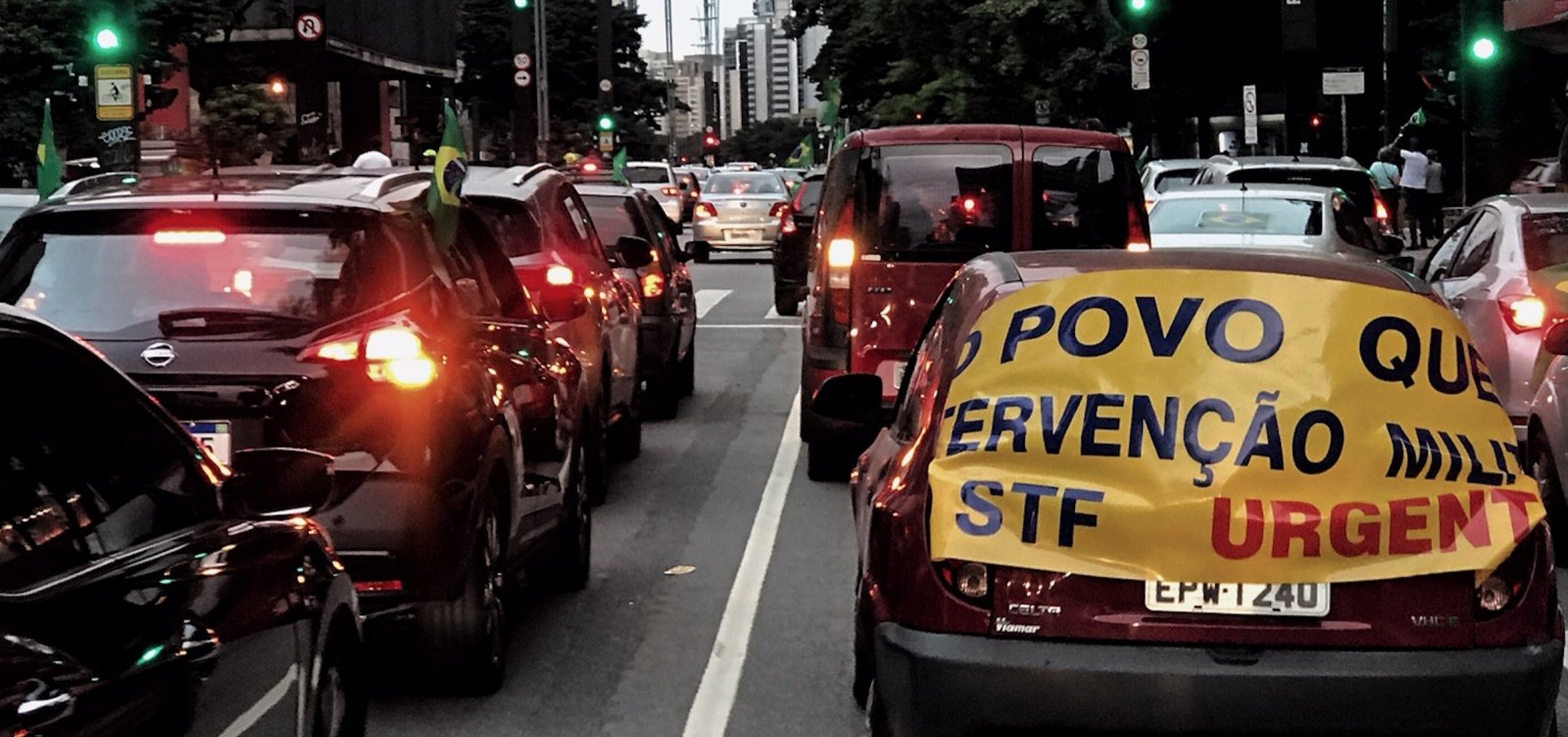[Polícia Federal cumpre 21 mandados em inquérito que investiga atos contra democracia]