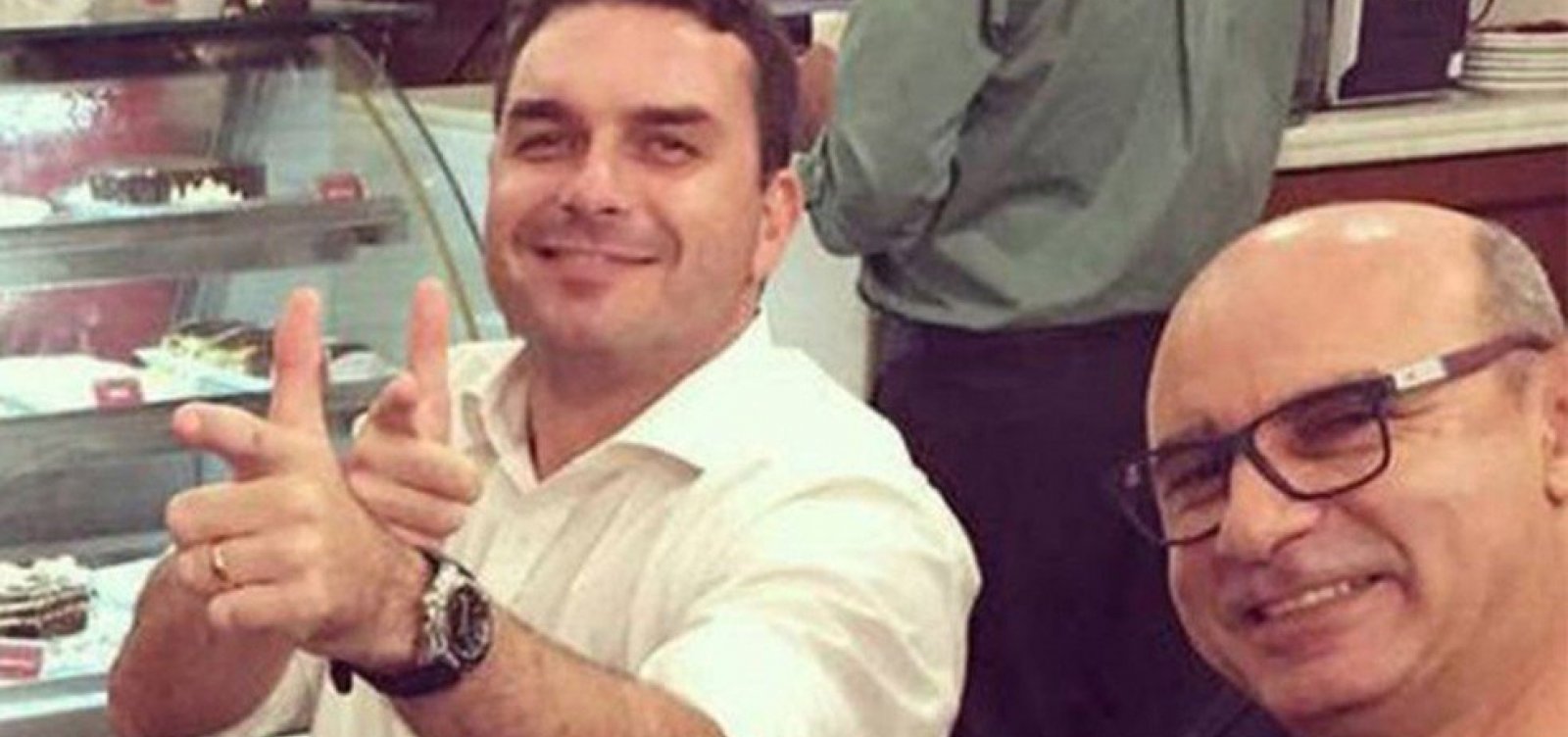 [Flávio diz que prisão de Queiroz foi ‘mais um ataque a Bolsonaro’]