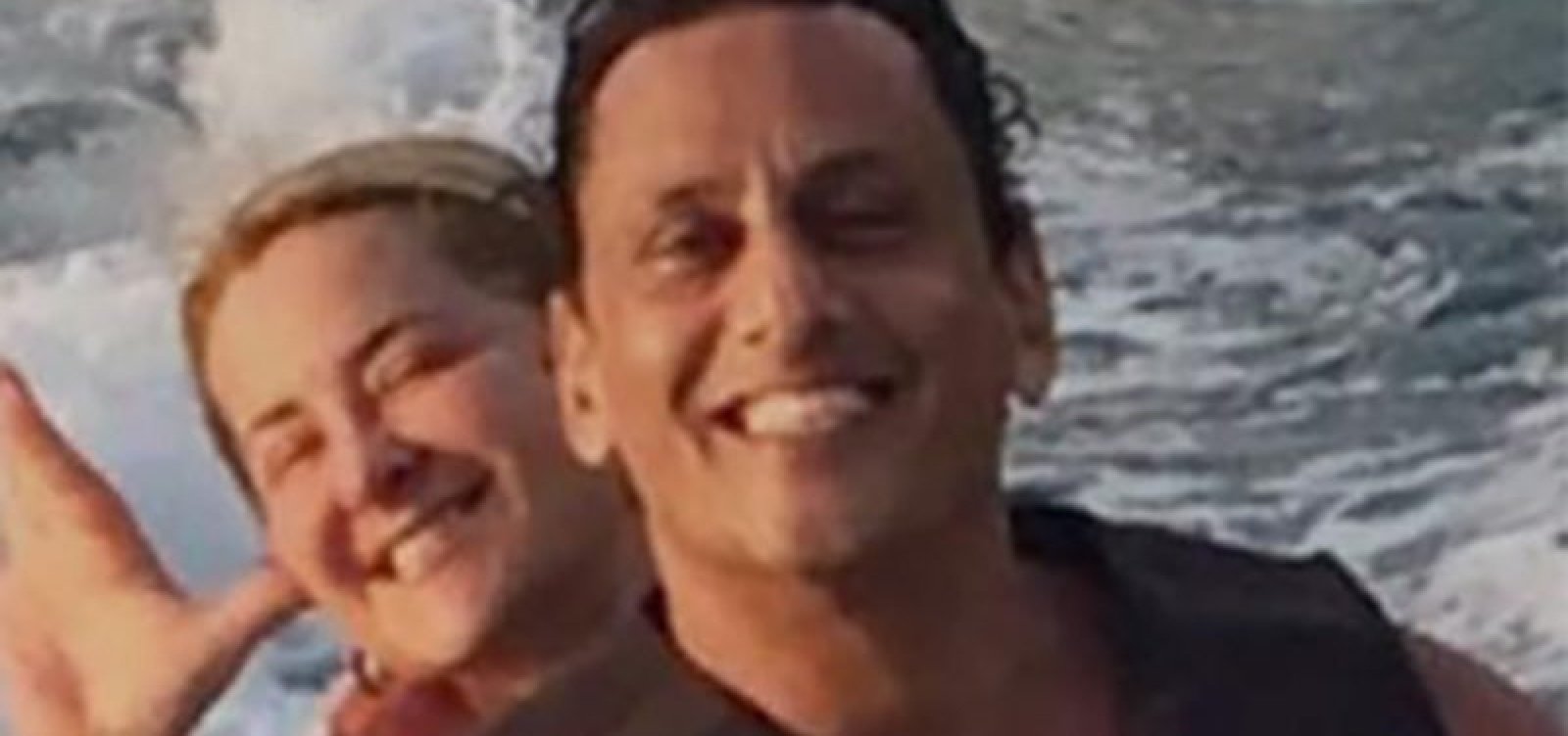 [Empresa da ex-mulher de Wassef recebeu R$ 41 milhões no governo Bolsonaro]