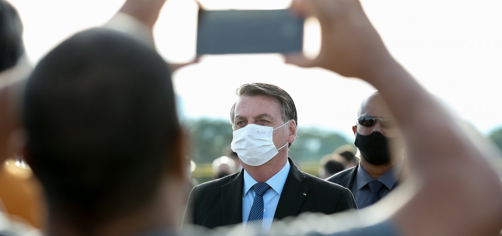 ['Acho que não vai vingar', diz Bolsonaro sobre projeto das fake news]