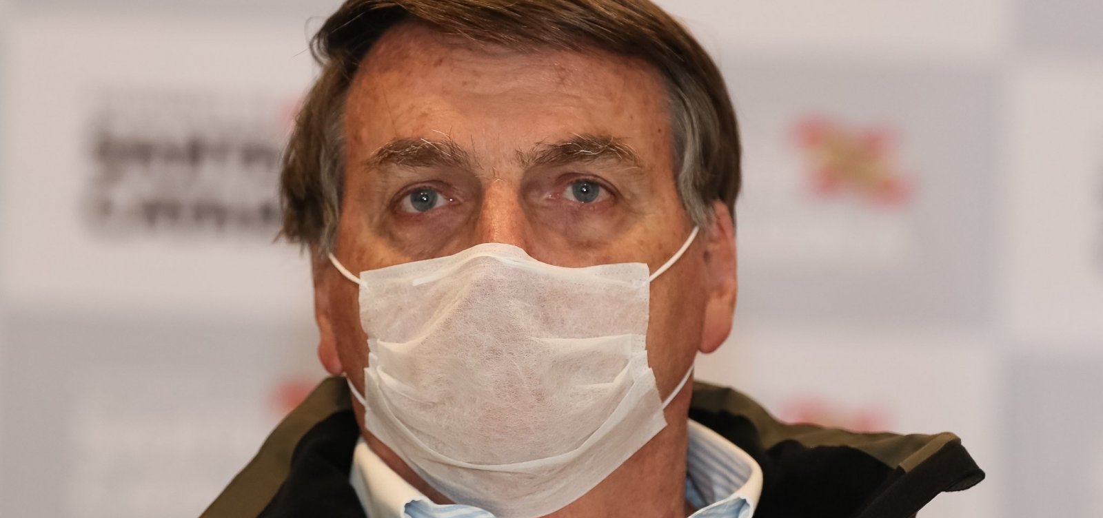 [Bolsonaro amplia vetos a uso de máscaras, que agora deixam de ser obrigatórias em prisões]