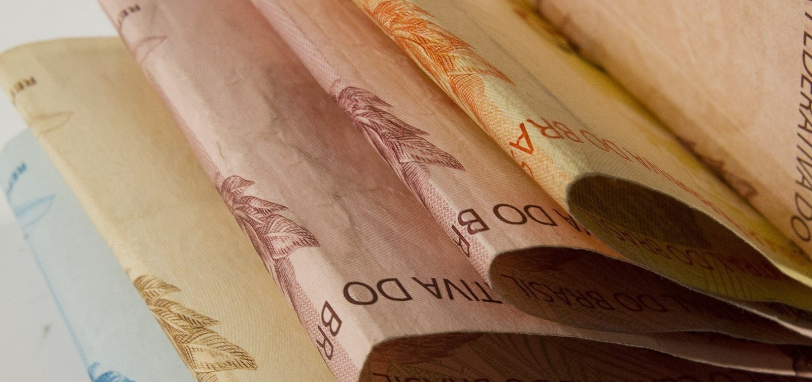 [Auxílio de R$ 600 tira temporariamente 72% da extrema pobreza, diz ministério]