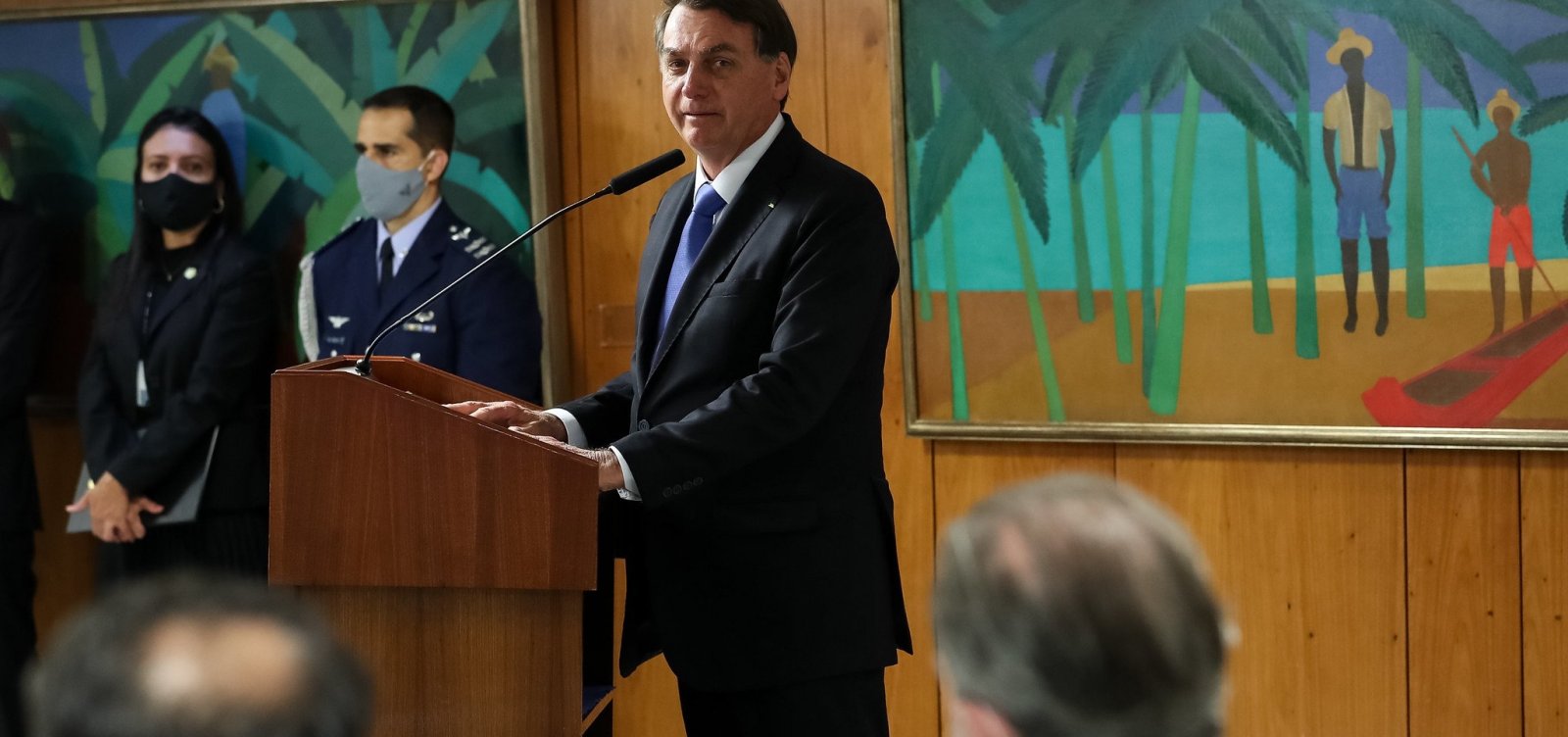 [Bolsonaro &eacute; denunciado por genoc&iacute;dio e crimes contra humanidade no Tribunal Penal Internacional]